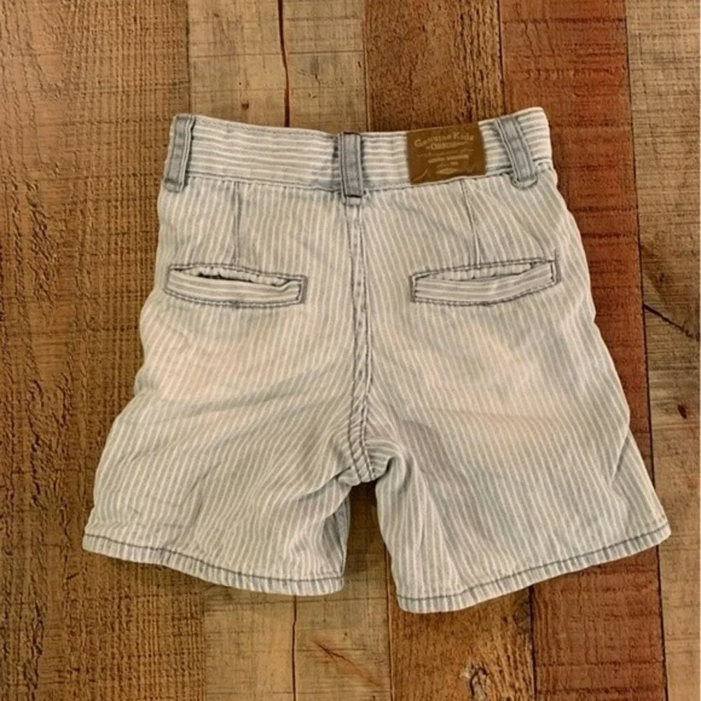 Oshkosh genuine kids boys blue and white striped denim shorts -2T